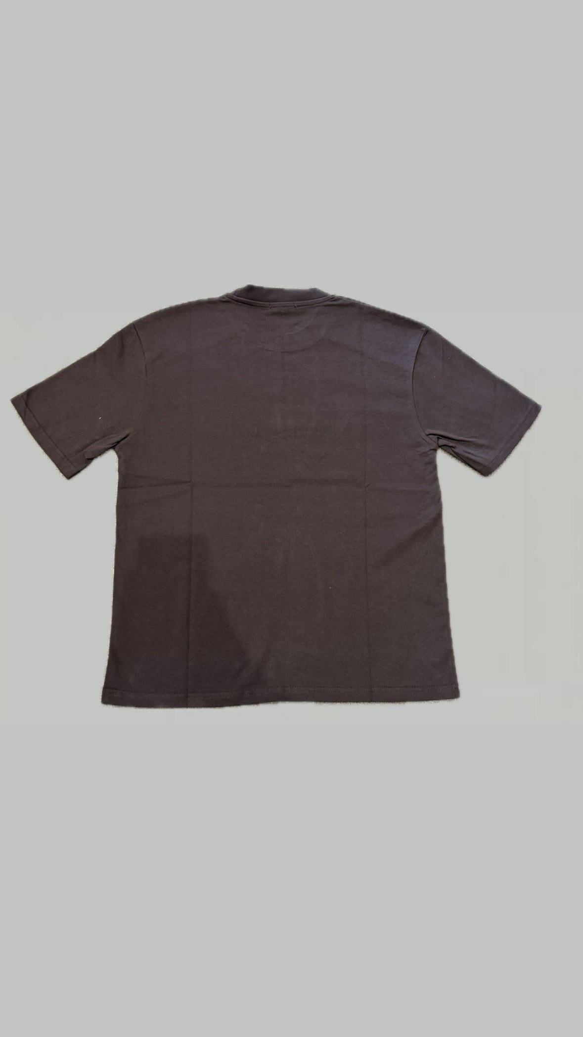 T-SHIRT MARRONE CON STAMPA IN RILIEVO