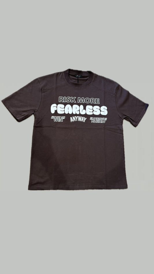 T-SHIRT MARRONE CON STAMPA IN RILIEVO